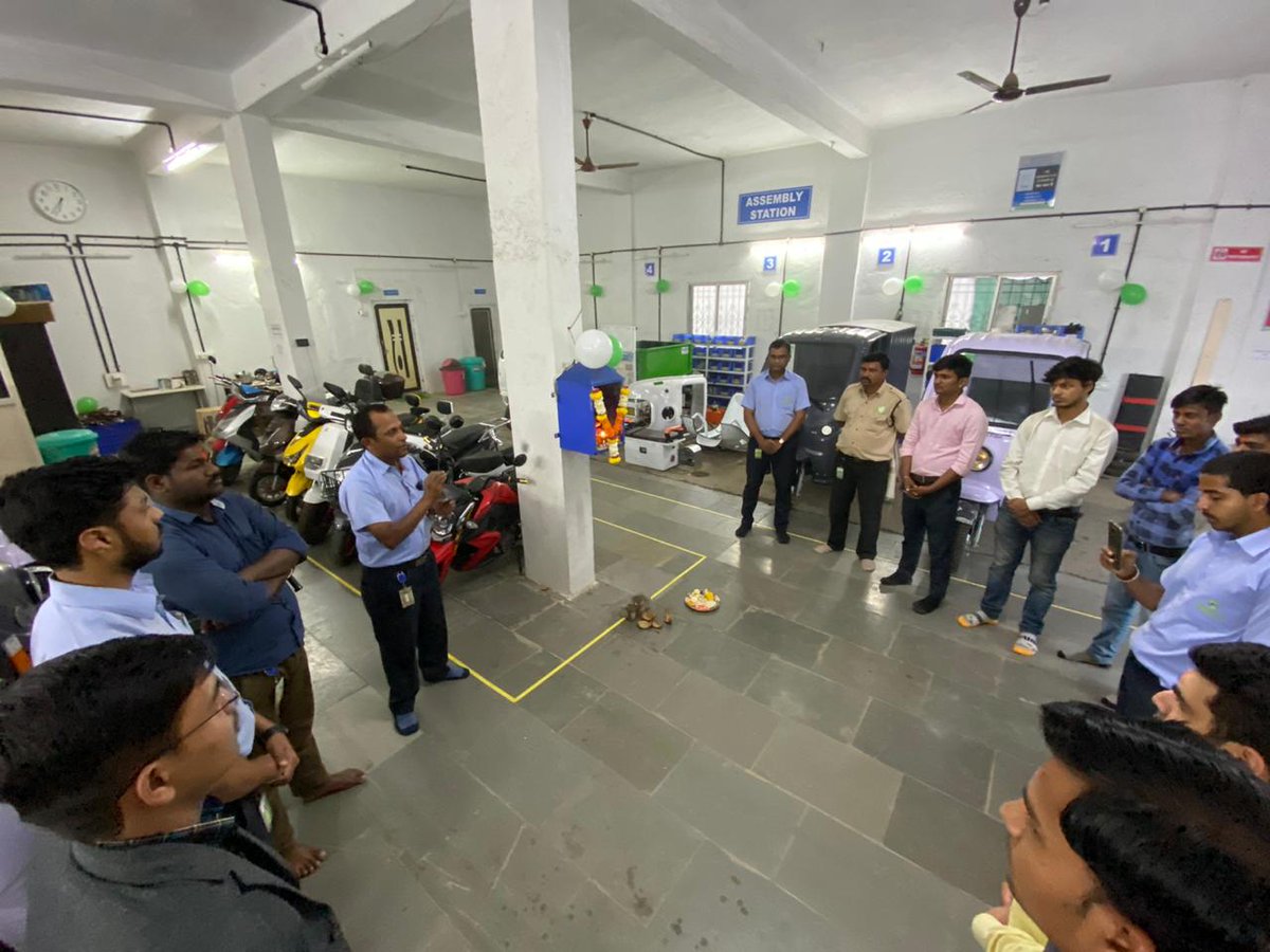 BhushanNavarkar's tweet photo. Happy Anniversary Green Shuttle Technology, We completed two years of sustainable development in EV industry.
#gogreen #goelectric #sustainablemobility #sustainability #electricmobility #emobility #rural #urban #pollutionfree #erickshaw #ecart #eloader #egarbage #escooter https://t.co/Z0Y3L7SxiG