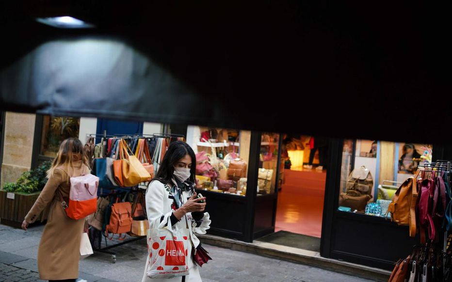 [DIRECT] Suivez les dernières infos de la journée autour de l'épidémie de #coronavirus :
➡ 3661 cas confirmés en France, 79 morts 
➡ Les rassemblements de plus de 100 personnes interdits
➡ 124 pays concernés par la pandémie
> leparisien.fr/societe/corona…