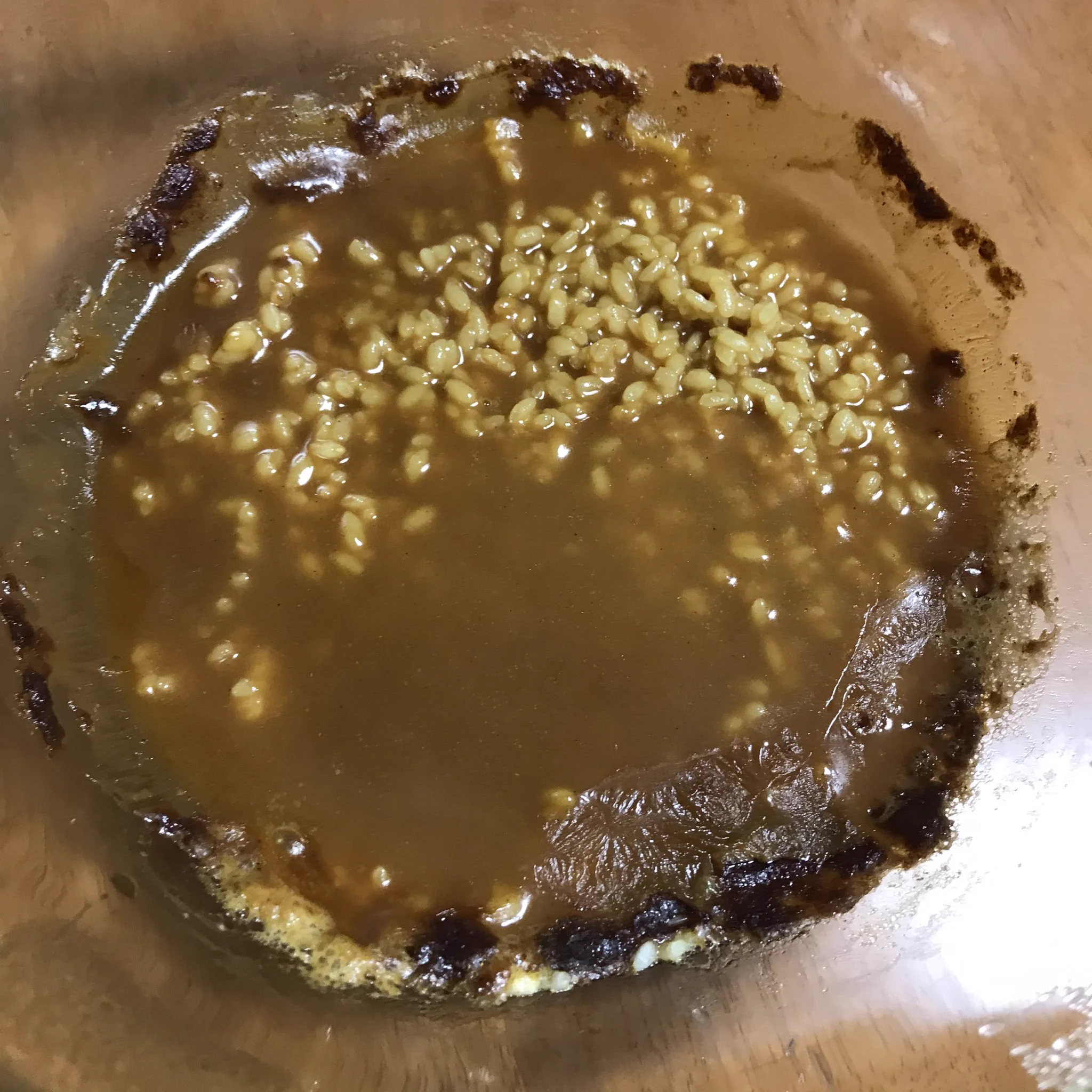 カレーリゾットやってみた。
おひとり様だから夕ご飯これで👍😂
超簡単だけどしっかりアルデンテなリゾット💕
大満足。
味変のもやってまろやかになって好きでした〜🥰  