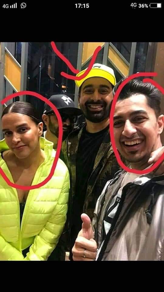 Ashish0A7's tweet photo. @RVCJ_FB see this . All of that shit was scripted . TRP k liye kuch v 😂. https://t.co/LVrjLbd2eN