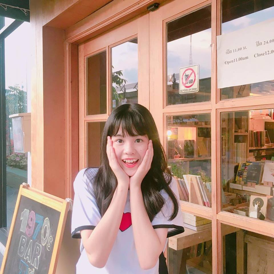 PP_Renki_e's tweet photo. พูดถึง BNK48 กันหน่อย ออกตัวก่อนว่าเราไม่ใช่โอตะ แต่ก็ไม่มีอคติ ส่วนตัวรู้จักมบ.หลายคนอยู่ เพราะเพื่อนผู้ชายในคณะคือเป็นโอตะไปร้อยละ90แล้ว แต่ถ้าให้ติ่งแบบเรามอง คนที่เราชอบและมองว่าเขาเหมาะกับคำว่าไอดอลจริงๆก็มี 
- มิวสิค 
- โมบายล์
- น้ำหนึ่ง
- รตา (รุ่น2) https://t.co/UoQ56w04Qc