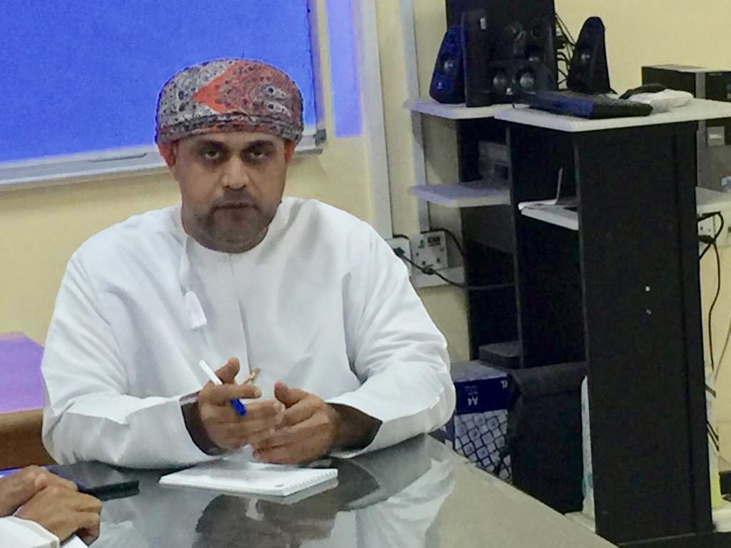مدرسة حمدان اليوسفي (٥-٦) مسائي (@alsheikhhamdan) on Twitter photo جانب من إجتماع الفاضل مدير المدرسة الأستاذ خالد الرواحي مع مشرفي برنامج أنا أقرأ لتقييم البرنامج خلال الفترة الأولى ومايستجد من أعمال لتطوير البرنامج خلال المرحلة القادمة.
#برنامج_أنا_أقرأ
<a href="/alSheikhHamdan/">مدرسة حمدان اليوسفي (٥-٦) مسائي</a> جانب من إجتماع الفاضل مدير المدرسة الأستاذ خالد الرواحي مع مشرفي برنامج أنا أقرأ لتقييم البرنامج خلال الفترة الأولى ومايستجد من أعمال لتطوير البرنامج خلال المرحلة القادمة.
#برنامج_أنا_أقرأ
<a href="/alSheikhHamdan/">مدرسة حمدان اليوسفي (٥-٦) مسائي</a>
