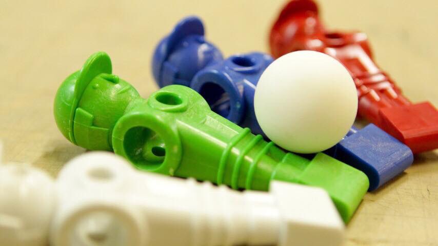 Kickerprofs's tweet image. Alle tafelvoetballertjes zitten in ons trainingscentrum, waar de tijd wordt benut voor rust en conditie van de spelertjes en extra onderhoud van de stadions. Iedereen, zowel binnen als buiten de evenementenbranche, wensen wij de komende tijd veel sterkte en wijsheid toe. #corona