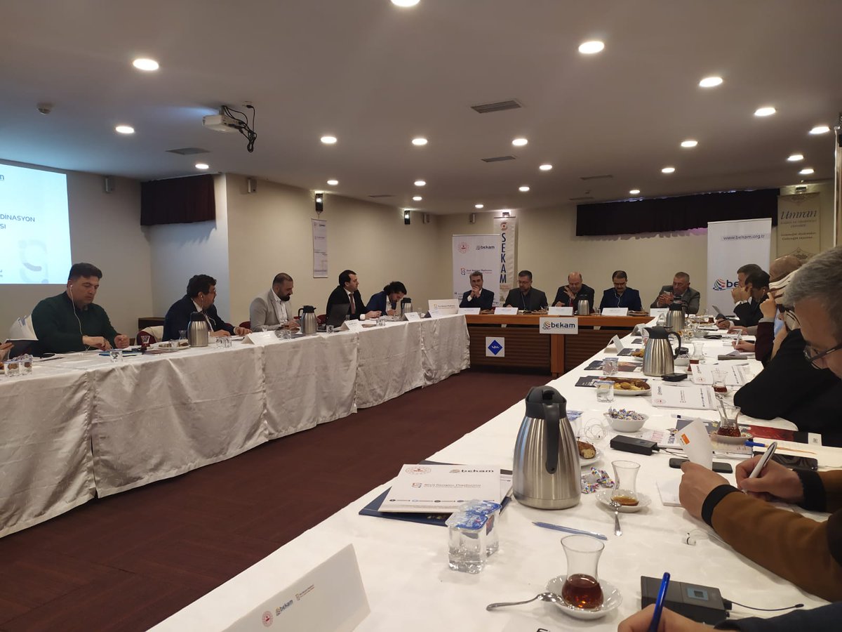 İçişleri Bakanlığı tarafından desteklenen ve BEKAM tarafından Gaziantep Üniversitesi ortaklığıyla yürütülen "Suriyeli Göçmenlerin Uyum Sürecinde Sivil İletişim ve Koordinasyon Platformu" projesinin Ankara toplantısı başladı.