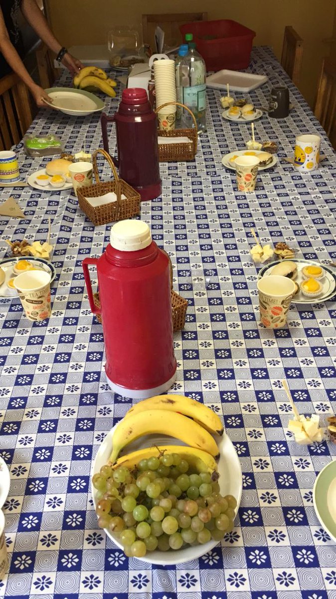lilianareyes's tweet image. Nuestra banquetera de #WIAD2020 convirtiendo el coffee en un desayuno para niños que están en algunos hogares de Valparaíso. Ya listo el primero, hogar Cecilia 🥳