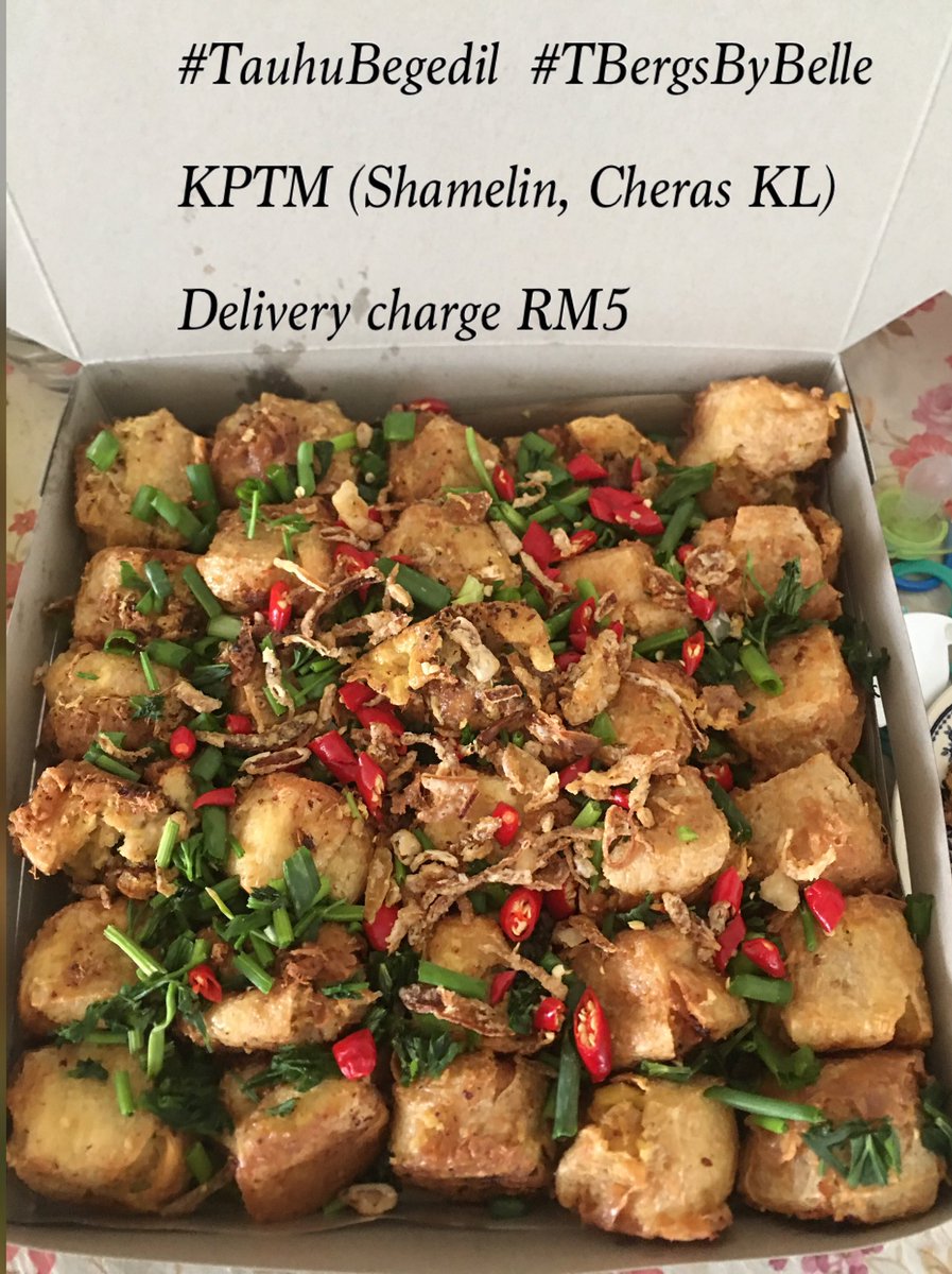 Bebelleyy's tweet photo. Hi ada tak peminat tauhu begedil kat KPTM Shamelin Cheras &amp; nearby

Ada inti daging &amp; ayam yang tak kedekut. Cili kicap yang padu, sampai boleh hirup! 

Delivery charge RM5 sahaja. Sebarkan sampai semua student tak perlu risau kalau lapar nak order apa. 

Whatsapp : 0176370367 https://t.co/90ufcF4eCW