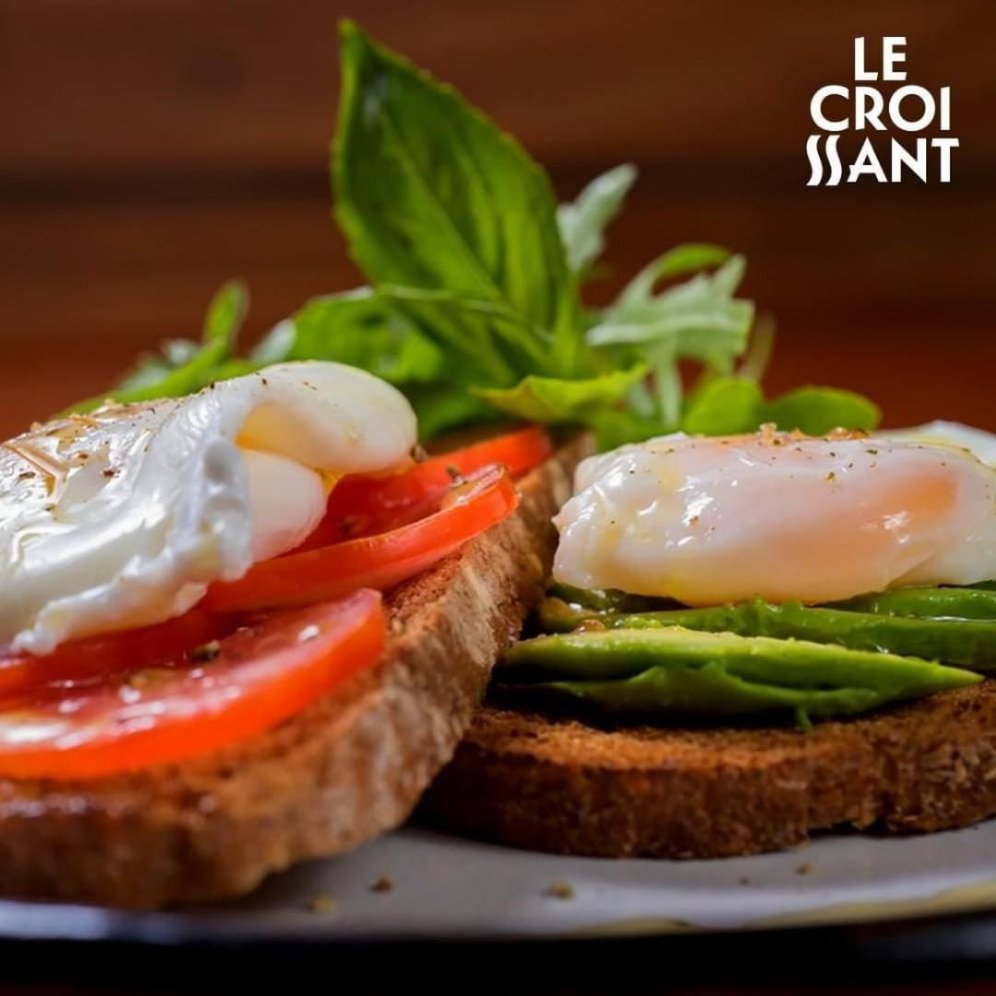 LeCroissantSV's tweet photo. Recuerda que te servimos desayuno durante todo el, ¡te esperamos! #ViveLaFrance https://t.co/ZlPI4Pvexn