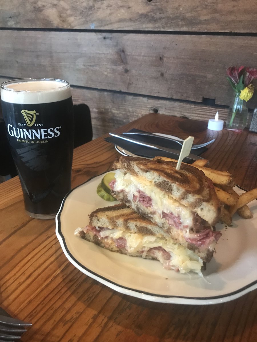 WickedSistersMD's tweet photo. Join us this weekend for our delish Rueben special!
#JustAddGuinness 

#WickedSisters #Baltimore #Hampden #BaltimoreFoodies #BaltimoreEats #CharmCityFoodie #BaltimoreFoodie #ForkYeah #CharmCity #WickedGood #MyBmore #TheBmoreCreatives https://t.co/mFBjhat45J