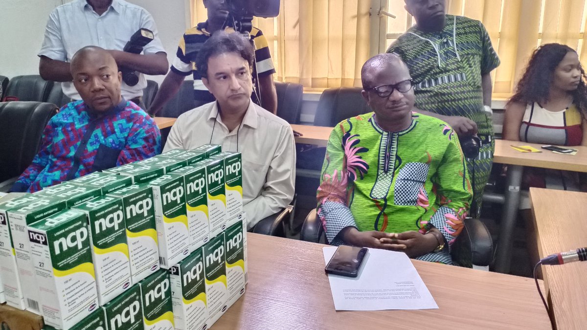 LSMOH's tweet photo. Yesterday, @LSMOH received donation of hundreds of bottles Liquid Antiseptic and Disinfectant from @NeimethPlc, makers of NCP Liquid Antiseptic as part of the organization's support for #LagosAgainstCOVID19 
@followlasg 
@jidesanwoolu 
@ProfAkinAbayomi 
@SegsDr 
@Mr_JAGs https://t.co/6TPZK2lbYX