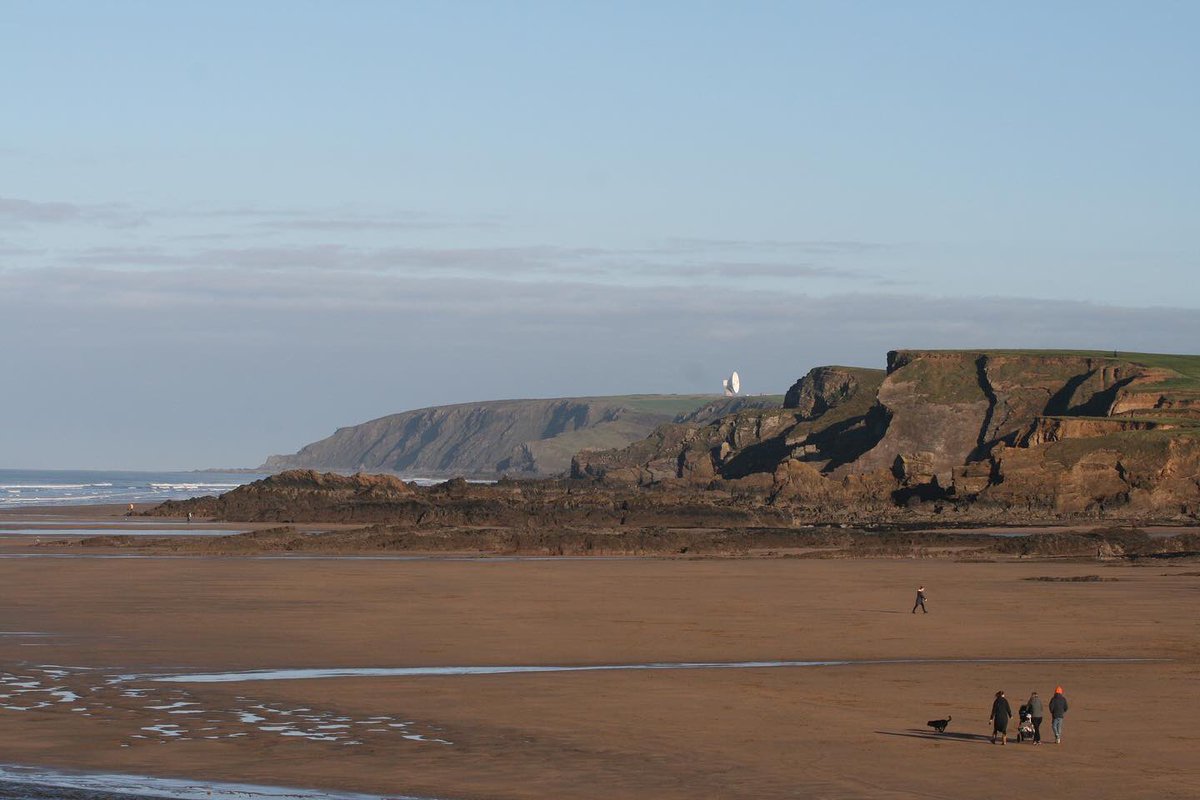 Wide open spaces and fresh sea salty air, come and join us in Bude for your holiday by the sea 🏄🏽‍♀️🏄🏻‍♂️ Making you smile is at the heart of everything we do 💫✨ To book call 01288 352005 or book online falconhotel.com #WeAreBude #Bude #Cornwall #HolidaysByTheSea