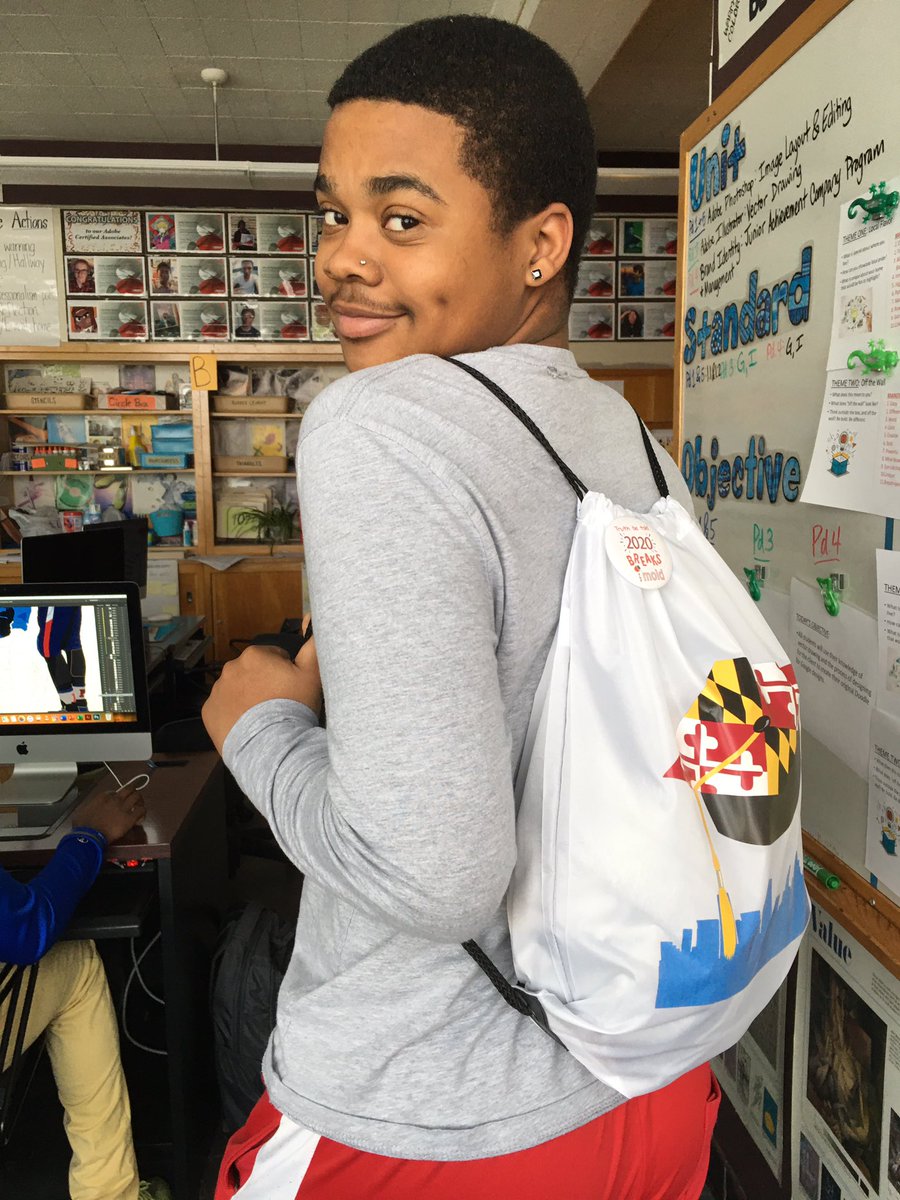 PHSdesigns's tweet photo. Our inventory came in for our Junior Achievement Company! Yes, the Grad Bags we designed are in!! Sale info coming as soon as we’re back to school - we can’t WAIT to see you rock your school pride with Grad Bags!!! 🎨🎓✨@JA_Maryland @PHSClippers500 @gradbags @BaltCitySchools https://t.co/cN69tOhzzY
