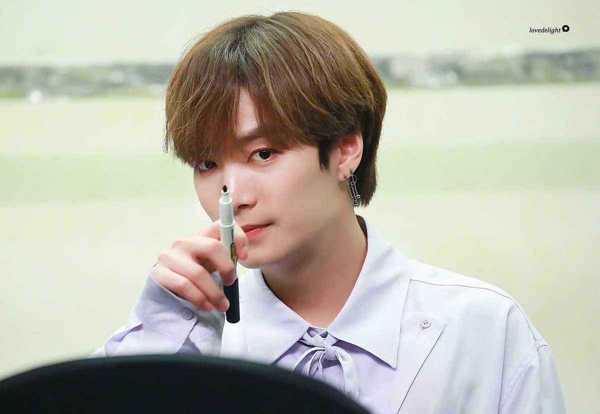 lovedelight608's tweet photo. #뉴이스트에게_스며든_여덟번째_봄 
#NUEST_8th_SHOWTIME https://t.co/dGBS8MAgK2