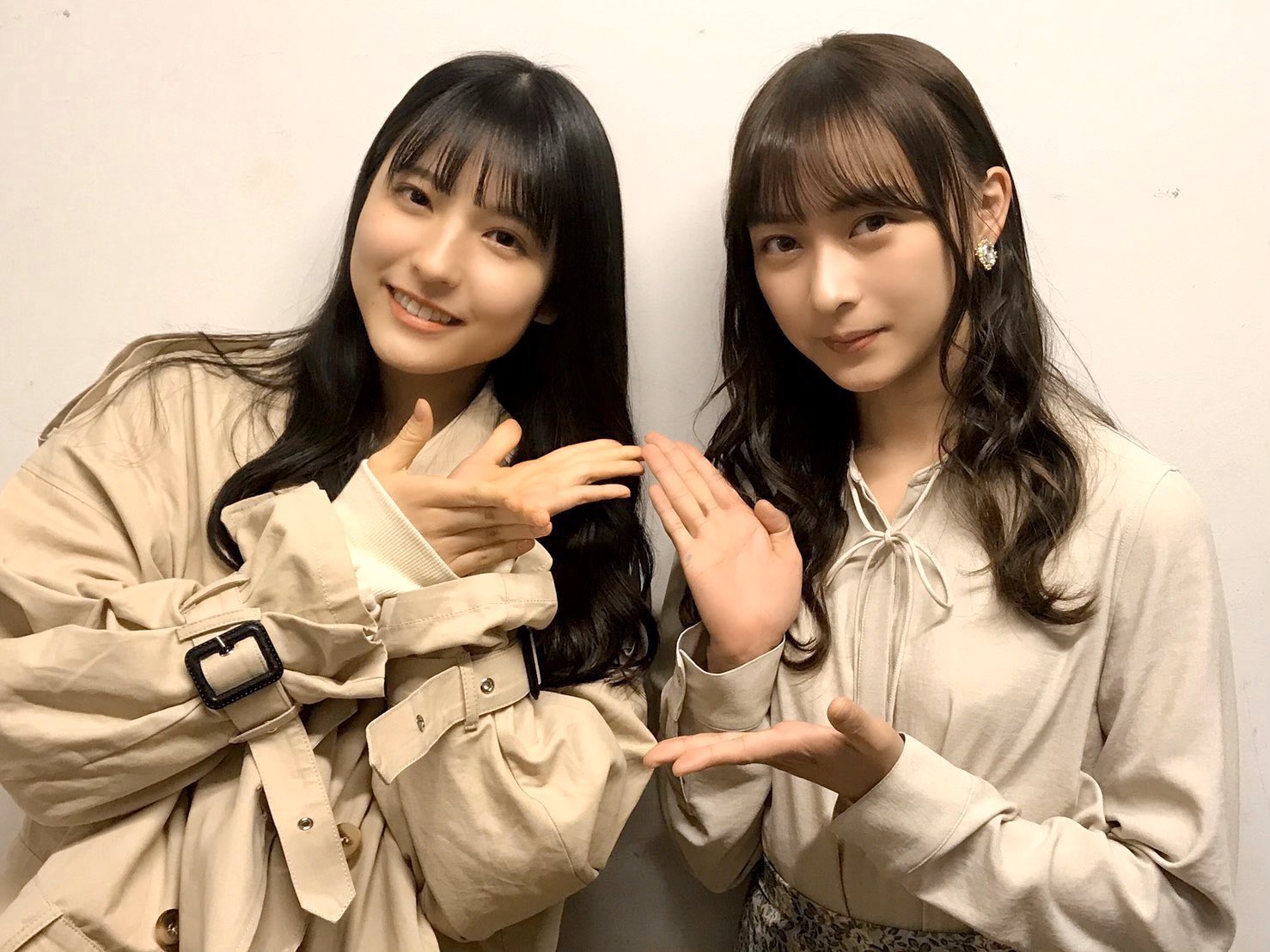 たねくん 美人美人美人美人美人かわいいかわいいかわいいかわいいかわいいかわいいかわいいかわいいかわいい 絢音ちゃんお姉さん感出てて好きだし ちょっと緊張気味なのもかわいいし 耳かわいいし 髪の毛クルクルだし 2人の色合いが似てるのも好き