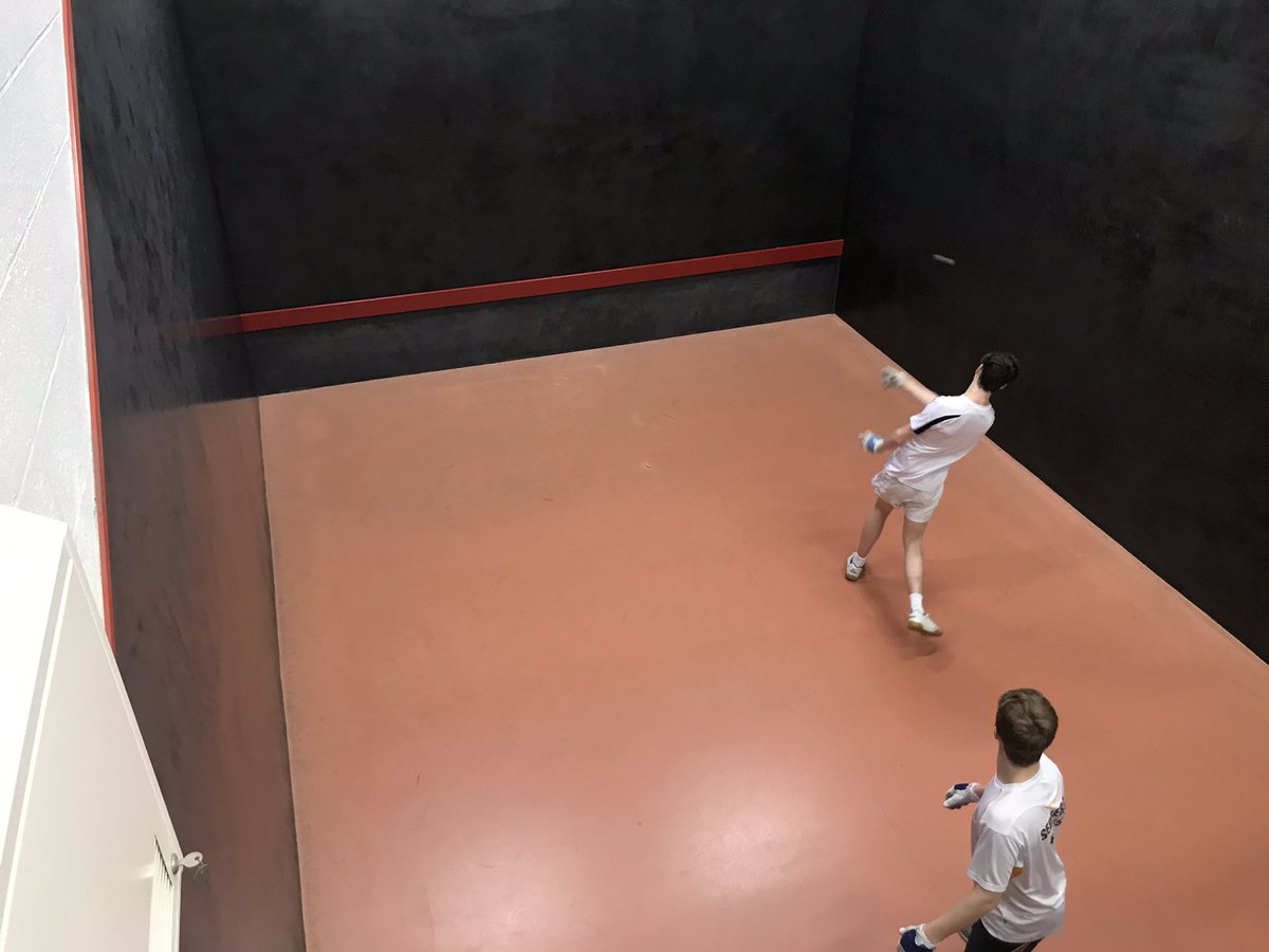 And we’re underway here @oundleschool - tough match up for Freddie and Tom <a href="/Hart_Sedbergh/">Hart House</a> <a href="/Sed_Sedgwick/">Sedgwick House</a> first game