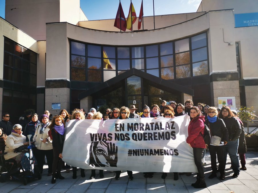 FLMoratalaz's tweet photo. El #ForoMoratalaz condena este nuevo #AsesinatoMachista 
Detenido un hombre por el asesinato en Xátiva de su pareja, que estaba embarazada
https://t.co/6POjS96jeS
#BastaYa #NiUnaMenos #NosEstánMatando 
La #ViolenciaMachista existe. https://t.co/lNzle6nKOJ