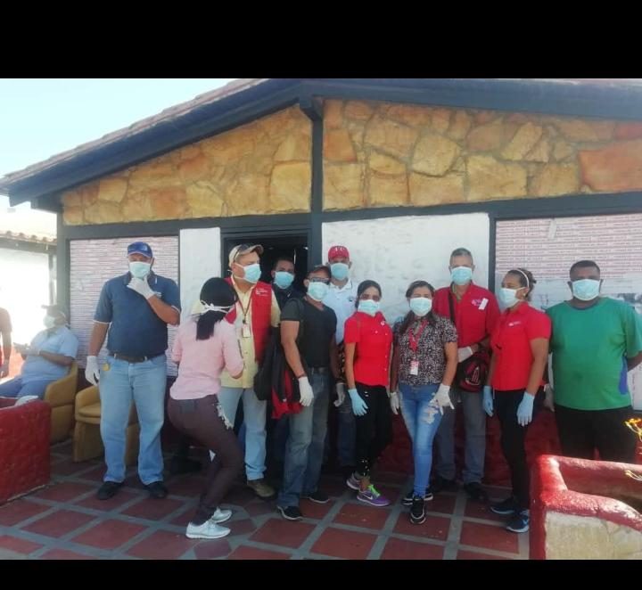 mintransporteve's tweet photo. #AlMomento || Personal de @lanuevaconferry de Guanta, edo. Anzoátegui y Punta de Piedras, edo. Nueva Esparta, cumplen con las instrucciones del Pdte. @NicolasMaduro haciendo USO OBLIGATORIO DEL TAPABOCAS en aras de garantizar la prevención y contención del #COVID-19 https://t.co/bk5kE9usef
