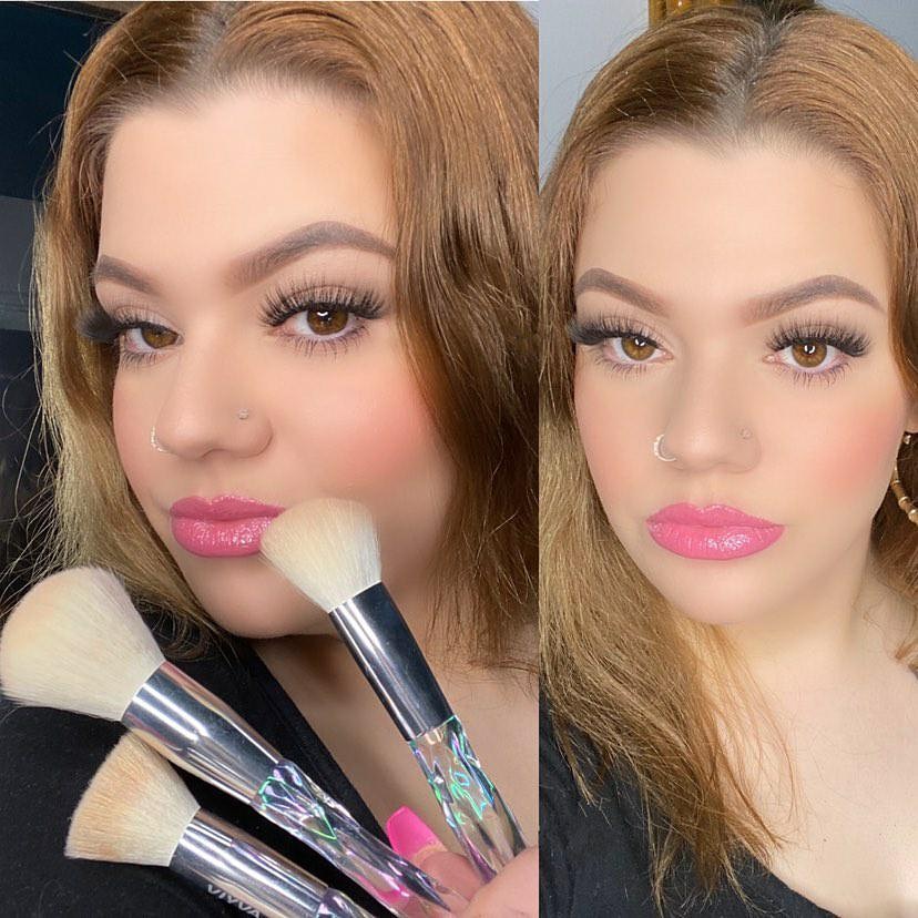viyvabeauty's tweet photo. Alissa is definitely loving our Crystal Crush Makeup Brush Set and also creating beautiful looks🥰 Thank you for sharing💗
.
.
.
#cosmeticbrushes #cosmeticbrushset #makeuplook #makeupbrushes #saturdayvibes #naturalglam #naturalglow #makeuplover #vanitycollection https://t.co/jFVBy3dS0V