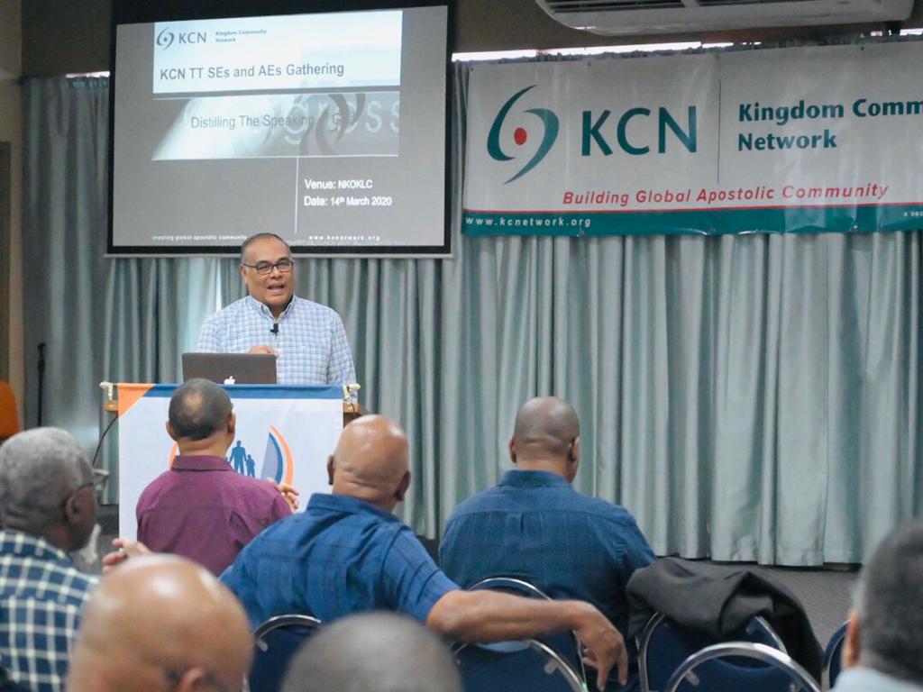kcn_tt's tweet photo. KCNTT Senior Elders and Associate Elders meet at
@newkoklc to further distill the Word of God to us in this season. CLC Member Steve Aleong kicks things off. https://t.co/eOv4sGYt3D