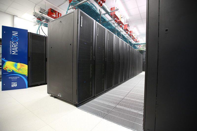 Coronavirus, il super-calcolatore italiano che accelera la ricerca di un farmaco ilsole24ore.com/art/coronaviru…