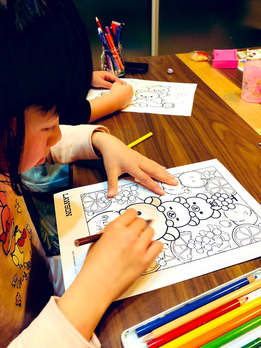 おえかきローソン 開催 ローソンのマルチコピー機で一部の ぬりえ を無料開放します ローソン研究所