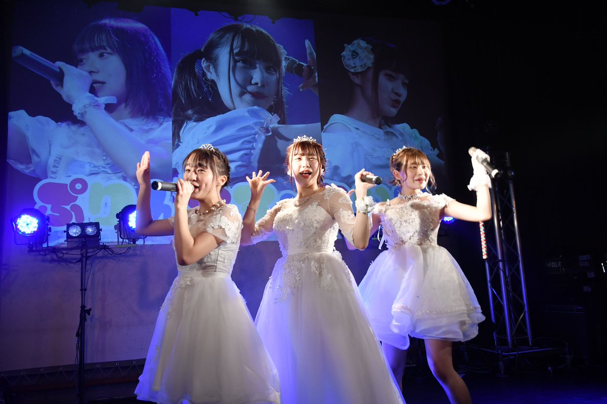 こーが tweet media