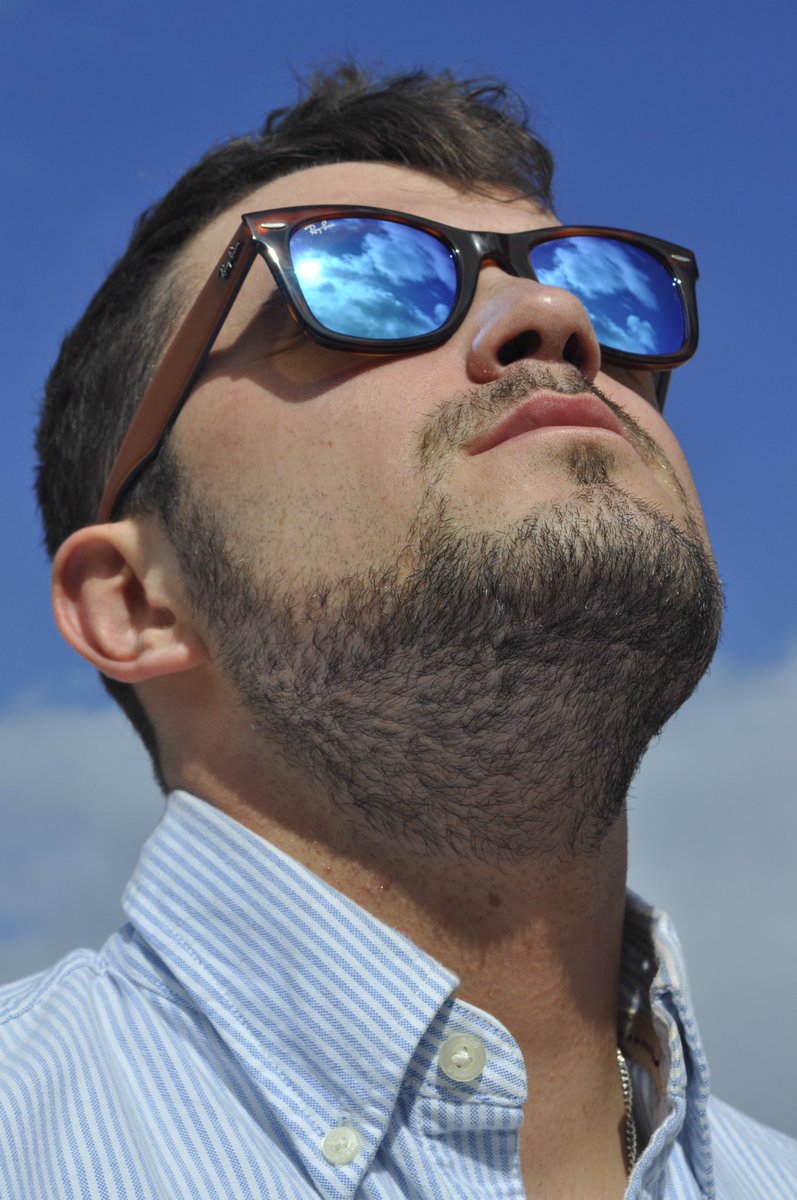 dlg_modelling's tweet photo. #blueskies
Sunglasses Photoshoot @ray_ban
📸 @mbmodelphoto
#photoshoot #Sunglasses #portraitphotography #PortraitPerfection #malemodel #ModelOfTheDay #fashionmodel #menstyle #styleblogger #styleofday #fashionable #hunk #hunkoftheday #sexymen #Trending #FashionTrends2020 https://t.co/kQewS2yHJP