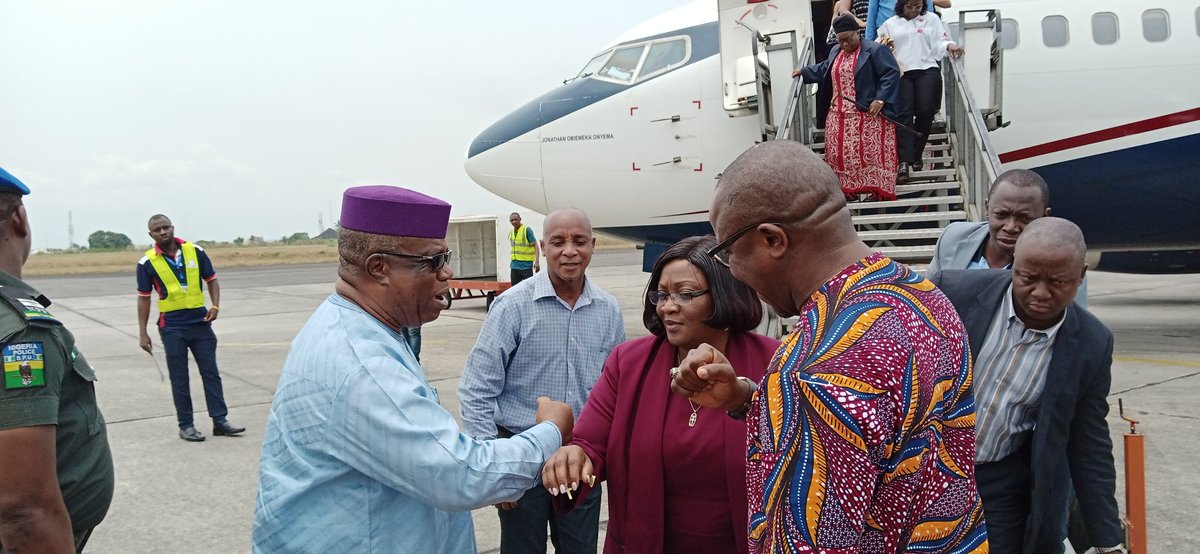 ProfIvaraesu's tweet photo. Earlier this week, with the Liberian Vice President Her Excellency, Chief Dr. Jewel Howard-Taylor, on her arrival at the Margaret Ekpo Int'l Airport, Calabar for the 33rd Convocation Ceremony of the University of Calabar, taking place today in Calabar C'River State.

14/03/2020 https://t.co/sYON6SJ8oD