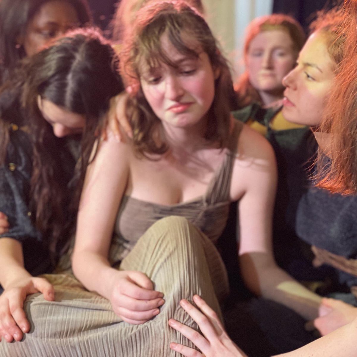 BodensCollege's tweet photo. #goodluck to the company of #Medea on #openingnight #breakaleg https://t.co/V454CKJjd6