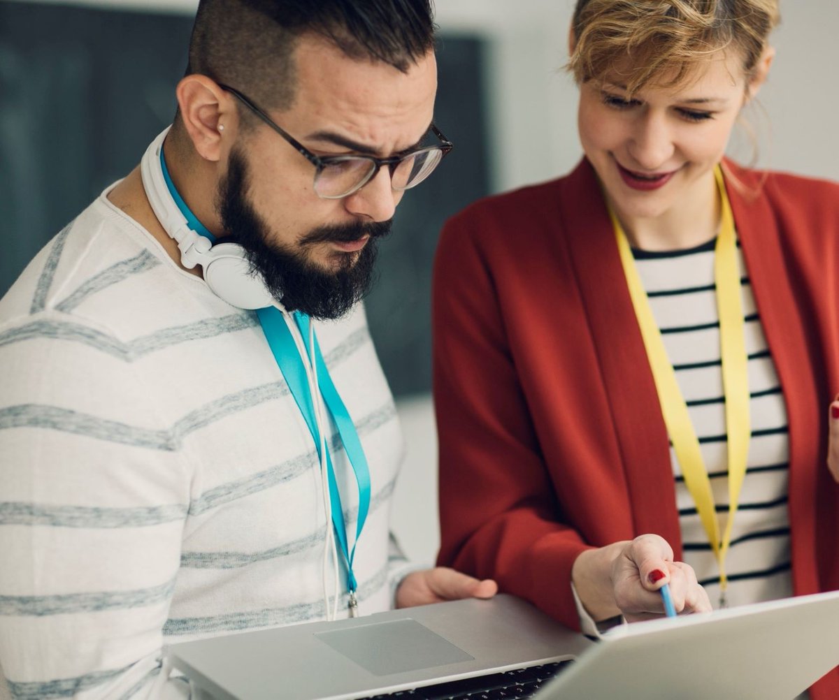 SkillsLaunchpad's tweet photo. 16yrs+ & interested in #STEM? 🚀
Book onto your free #DigitalMomentum 1-day #TechTaster at South Devon College in #Paignton to explore exciting #STEM topics including #Robotics, #GamesDesign, #3DDesign, #DataScience & #Coding!
https://t.co/XEdx45XsrR
#DigitalSkills https://t.co/G4tecp56Dx