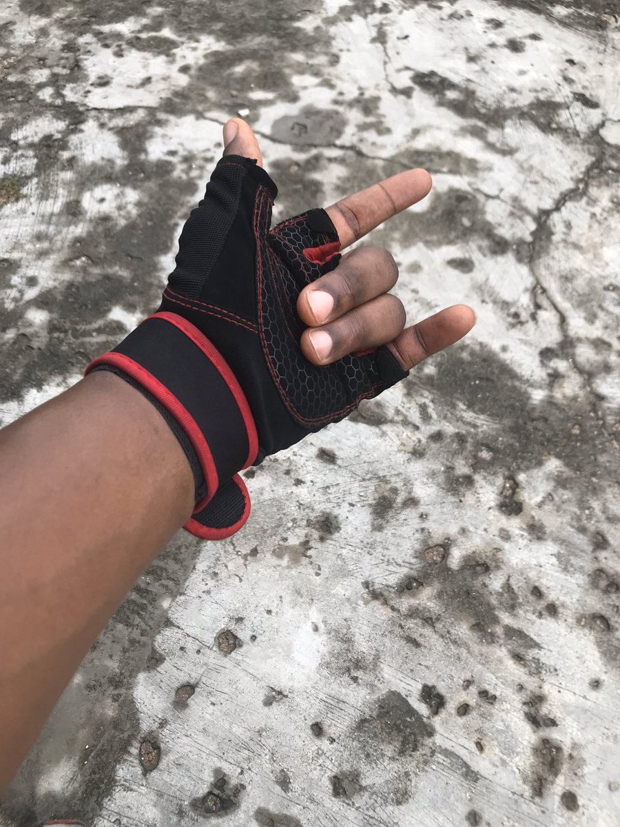 DjMarkiss1807's tweet photo. Saturday work out is working out! #fitness #fitfam #Djmarkiss #dullingnasin https://t.co/XiXKzQUsXZ
