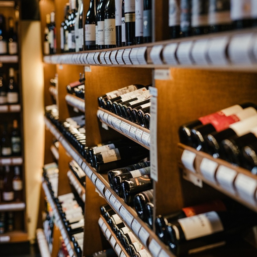 scarletwines's tweet photo. On our shelves you’ll find an eclectic and inspired selection of wines chosen with love and care at all price points. 
Whether you’re looking for wine for a special occasion, or a week-night treat, we guarantee you’ll discover something great! #winestore #stives #scarletwines https://t.co/gLUDMq6oap