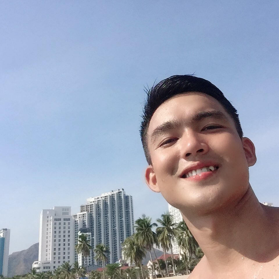 khenh_uc's tweet photo. Cô đơn quen rồi 😉#BestFanArmy #family #Vietnam #Hanoi https://t.co/aX3mlO6Ym7