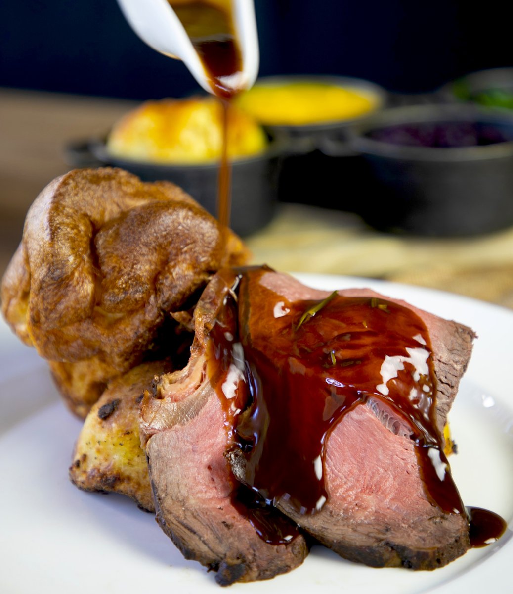We all know Sunday should be a day of rest, so instead of slaving over a hot stove, treat the family to a Sunday Lunch cooked to succulent perfection tomorrow! 😉👌

Book today ➡️ ow.ly/J08150yL4eV