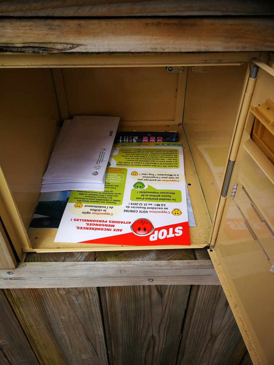 La couleur du désespoir .<a href="/Treillieres2/">Treillières en action 2020</a> ?
La liste Treillières en action d'Alain Royer aurait-elle mis un tract dans nos boîtes aux lettres hier soir? Je n'avais pas cette feuille de chou hier après midi en relevant mon courrier.
Qui relève son courrier à 23h59 ? 1/2 #treillieres