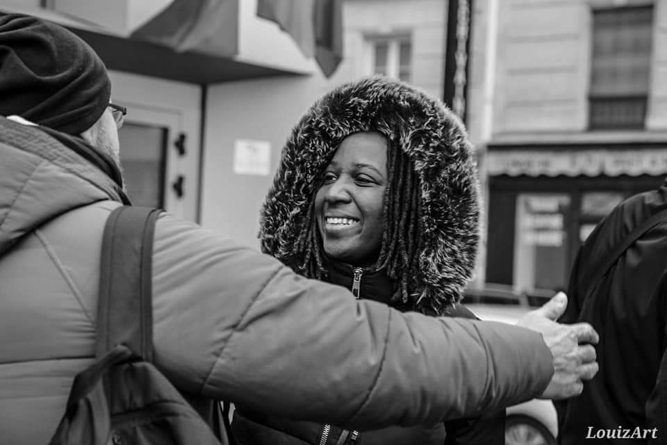 PLudosky's tweet photo. Sortie de garde à vue, merci pour les messages de soutien, merci au comité de soutien 🙏🏾 et merci à mon avocat David Libeskind. 12 gardés à vue pr l'action d'hier #DemasquonsMacron avec @AnvCop21 https://t.co/SLNiG7NAOK