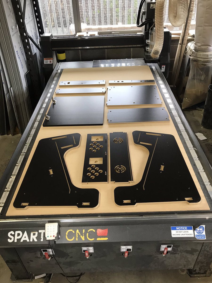 FORGE3Duk's tweet photo. Had a short break from building 3D printers this week and made a couple of these #retro #arcade machines instead. The ultimate nolstagia trip! 🕹 https://t.co/ym043YJr3D