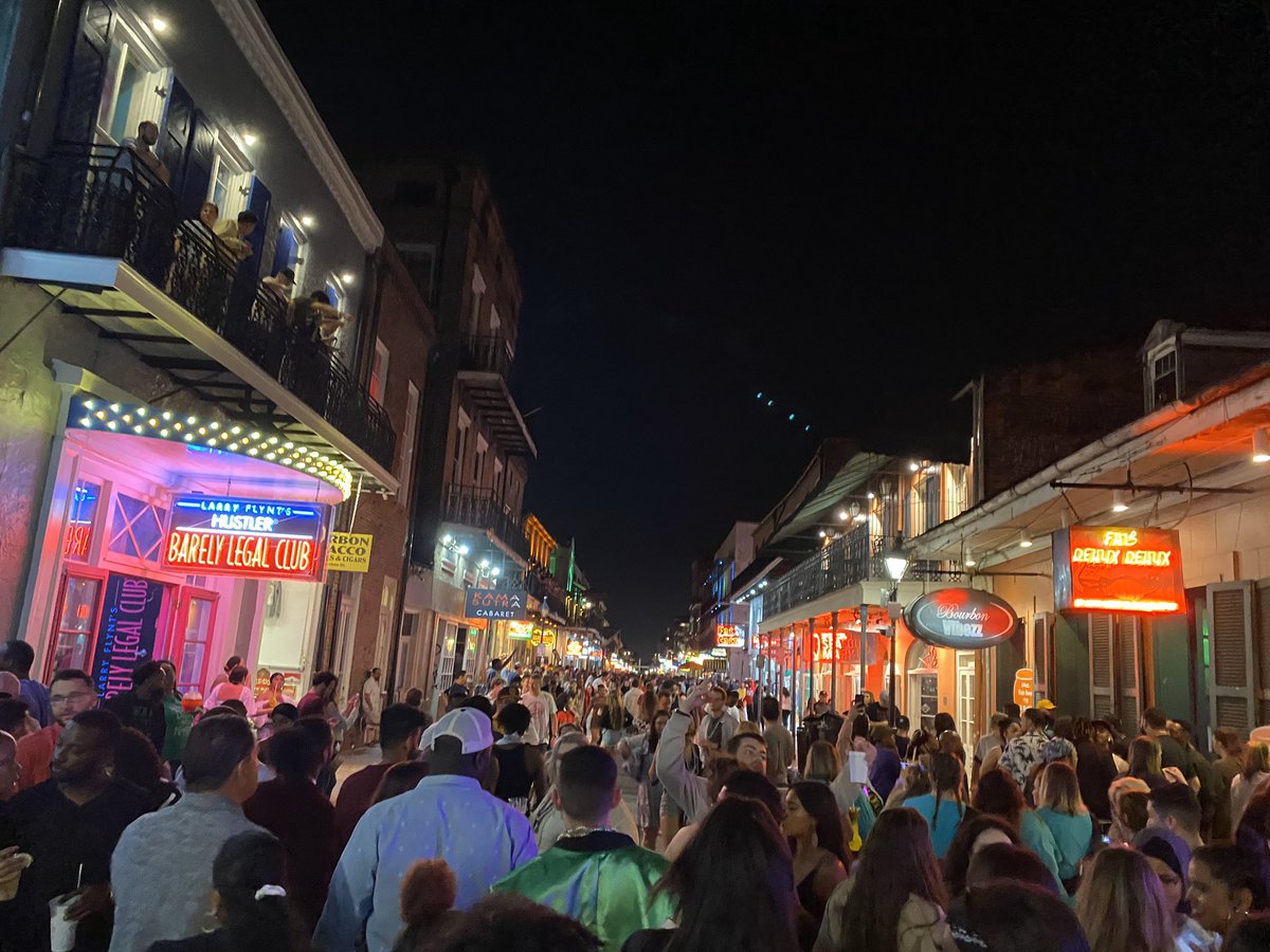darrenrovell's tweet photo. 3 p.m. Friday: Louisiana Gov. John Bel Edwards announces the closing of all schools for a month to help prevent the spread of the Coronavirus.

8 hours later...Bourbon Street. 🤷‍♂️ https://t.co/sPY3Isk93I