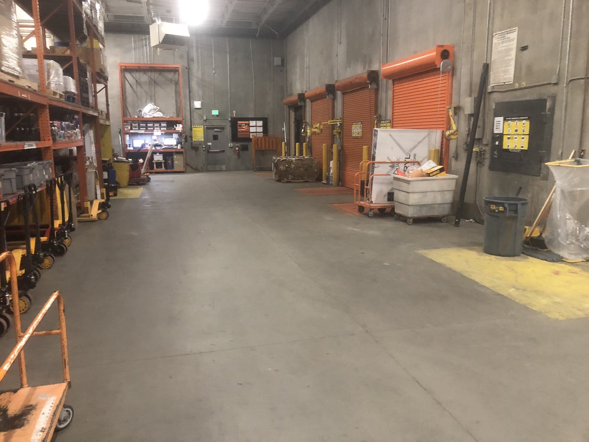 Michael_3504's tweet photo. Update on those 2 trucks, of course we knocked them both out 💯. There’s nothing this team can’t do when we work together. Im extremely proud of my team and love making sure all freight is ready for our customers and keeping receiving looking this good every single day! https://t.co/to2g9mlc2i