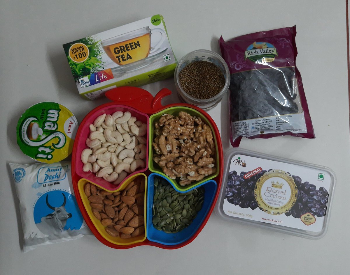 પ્રકરણ ૭: "પુનરાવર્તન અને ઓવરવ્યુ"કદાચ કોઈને એવું લાગે કે હું માત્ર લખવા ખાતર અથવા 'કૂલ' દેખાવા માટે ડાયેટ થ્રેડ ચલાવું છું તો એવું બિલકુલ નથી.આ રહ્યું પ્રમાણ, જે મારી ૨૪ કલાકની ડાયેટ ને આવરી લે છે.આના ફાયદા અને અનુભવો શેર કરતો રહીશ... #કેવલની_ડાયેટ_ડાયરી (૯/n)