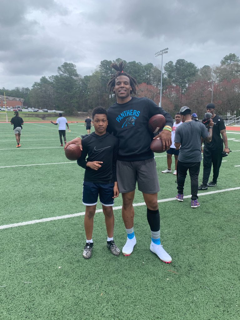 tyboogie_da1's tweet photo. Just another day in the office with #TopShelfPerformance 😎 @CamNewton7v7 @CameronNewton @stefondiggs https://t.co/ErhziZZSuu