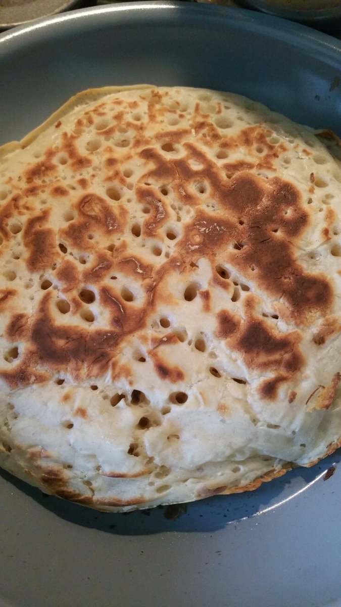 QRiousKate's tweet photo. Emergency rations: mahoosive crumpet, to be had with cooked fruit. Thank you, @BootstrapCook
#Apocalypsecooking https://t.co/4tLZD9MHgJ