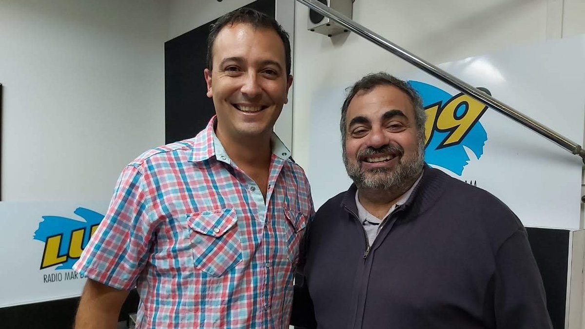 Con el gran Roberto Moldavsky. Risas aseguradas con el top top top del humor. Gracias por la visita querido Amigo. Gracias a Monita por acercarlo!