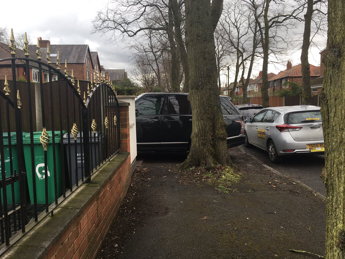 Pavement parking spreading like a virus since 1965 - more driving on the pavement on Slade Lane and adjacent avenue like it’s no-ones business  #CarOwnerVirus