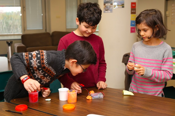 robgrantham's tweet photo. Maker Day 2020 @iics1911 was a 2-campus day of hands-on learning with circuits, micro-bits, marble runs, coding and more. Multi-age, interest-based, student-led in many cases. Thanks @KocharRiki and all who pitched in! #iicslearning https://t.co/QYEBymblls