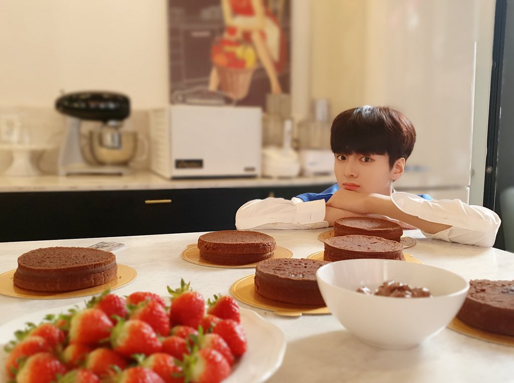woollim_rookie tweet media