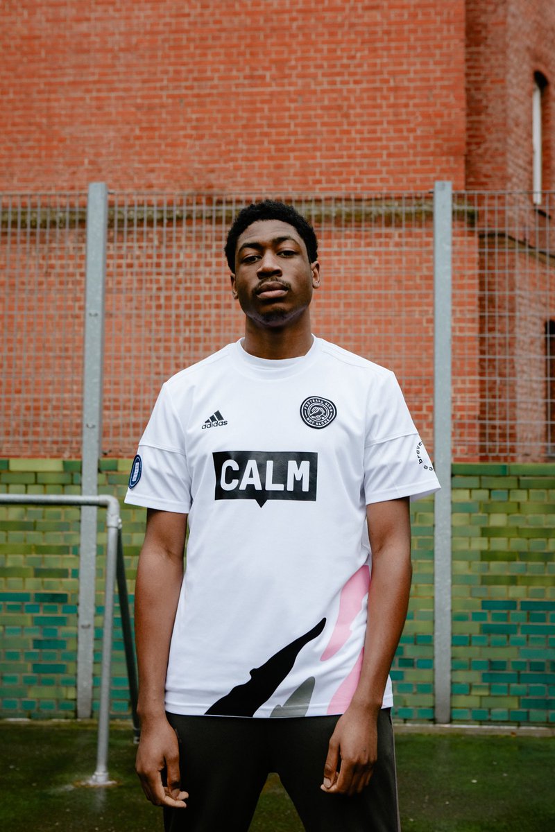 FCNotAlone's tweet image. It’s all a bit subdue with no football this weekend isn’t it? 
It isn’t much but we’re going to give a free shirt away.
Give this a RT and make sure you’re following us and we’ll pick someone at random tomorrow to send one too 👊🏻