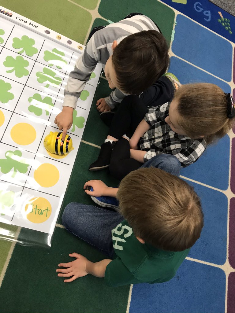 gailyoung07's tweet image. Kdg Ss @gcasd_k12 have been using their @TerrapinBots to catch leprechauns! 🐝 ☘️ #beebots #kinderscancode #proudteacher