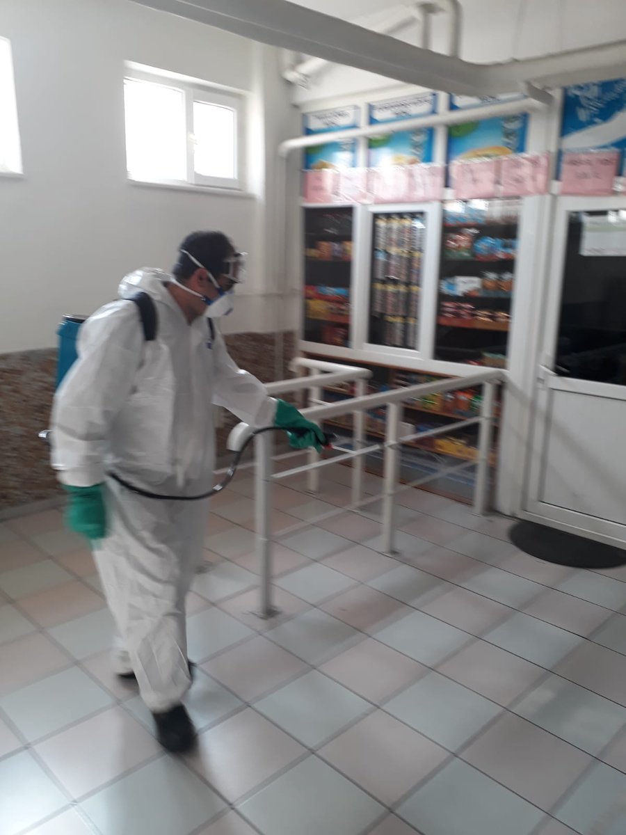 MuslumeAli's tweet photo. Okulumuzun dezenfeksiyon işleri Karatay Belediyemize ait ekiplerce gerçekleştirilmiştir, emeği geçenlere teşekkürlerimizi sunuyoruz. https://t.co/mtmzGZQ4KE