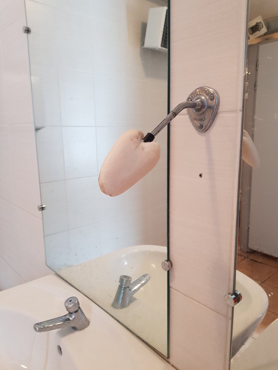 #Avoriaz's answer to #Coronavirus... 🙈🤢