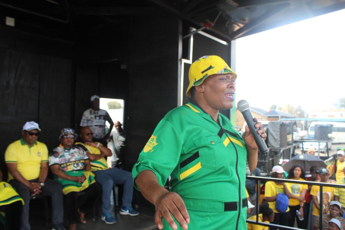 ANCJHB's tweet photo. Cde @MaMfikoe dumela #ByElections #Ward130 #VoteANC https://t.co/3p68PwVGls